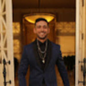 Meet your Posher, Cesar